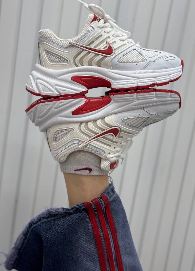 کتونی اسپرت نایکی سفید قرمز