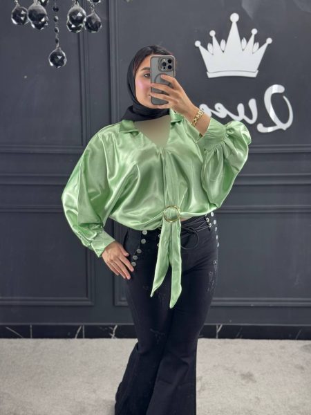 شومیز ساتن پایین حلقه سبز پسته‌ای