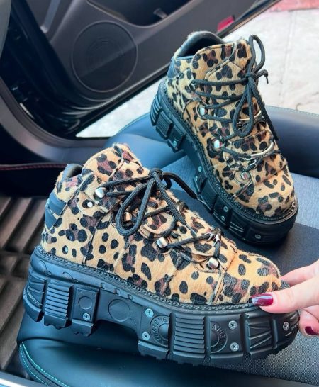 کتونی ساقدار پیچ پلنگی