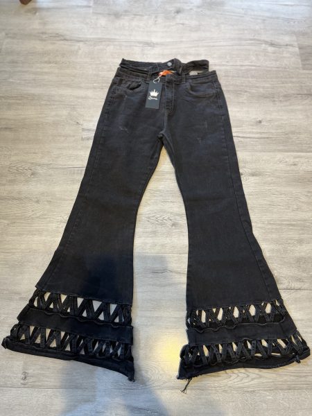 شلوار بوتکات پایین پنجره ای ذغالی