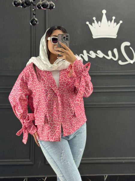 مانتو کت طرح دار AK پلنگی صورتی