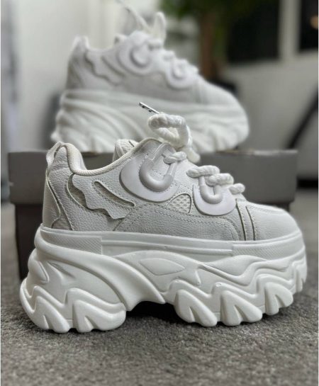 کتونی گوشواره ای سفید