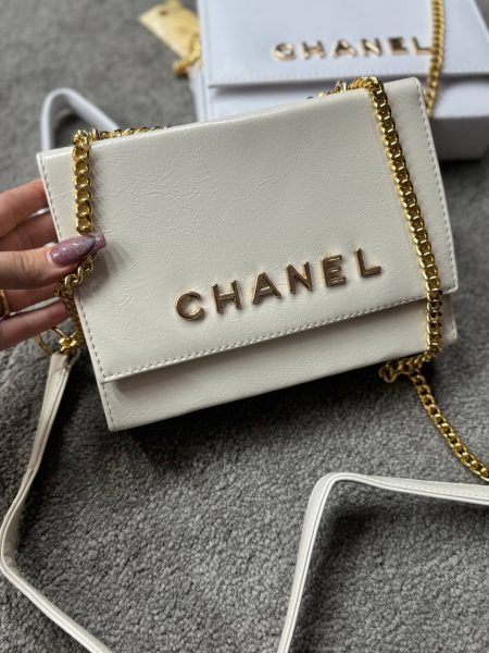 کیف جعبه ای شنل کرم