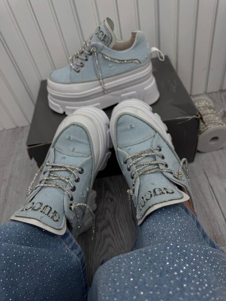 کتونی لاو جین آبی روشین