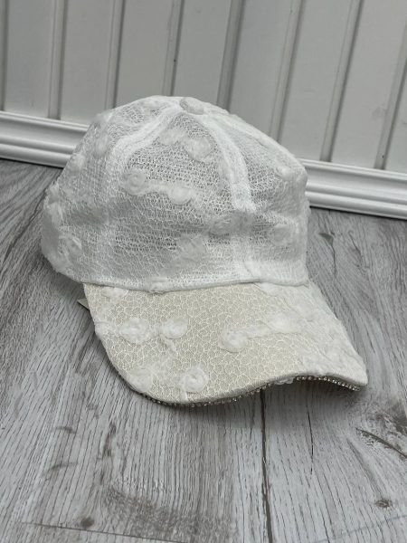 کلاه گپ نگین گیپور سفید