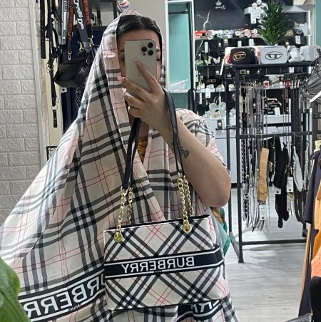 کیف شالدار 2 خانه burberry