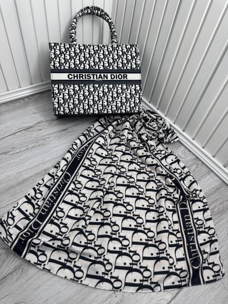 کیف کتابی شال دار بزرگ سفید dior