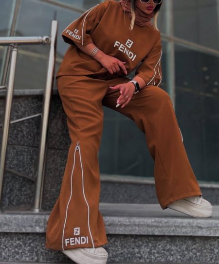 ست تی شرت شلوار فندی قهوه‌ای