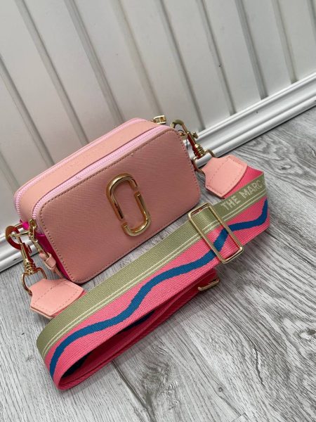 کیف پاسپورتی جاکوبس صورتی سرخابی