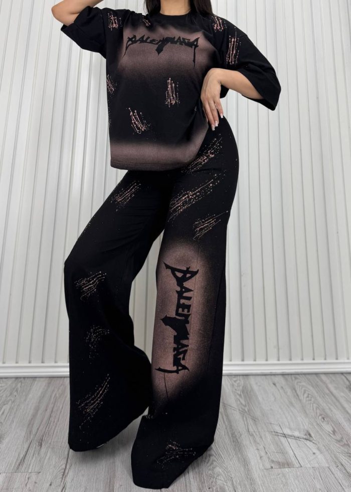 ست تی شرت و شلوار رنگ پاش Balenciaga قهوه‌ای