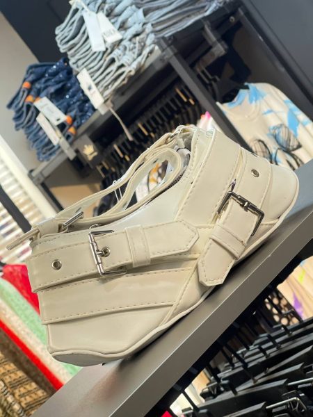 کیف زارا جلو کمربندی سفید