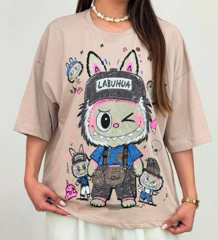 تی‌شرت نگینی Labubu کلاه‌ دار کرم