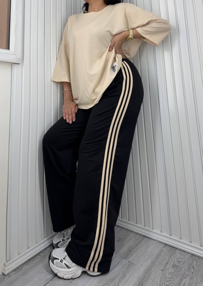 ست تی‌شرت و شلوار Adidas کرم روشن