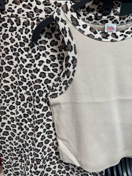 ست کراپ و دامن پلنگی کرم قهوه‌ای