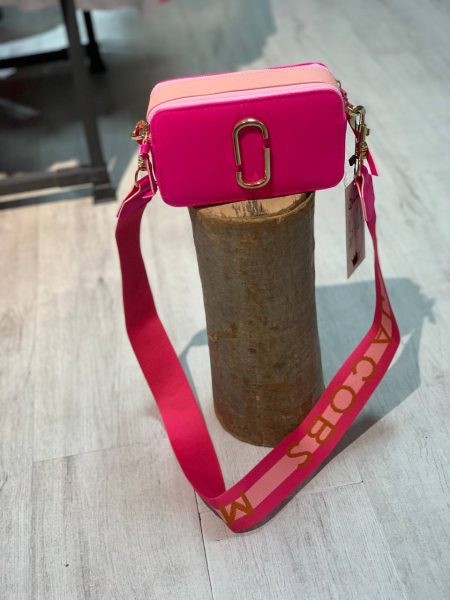 کیف پاسپورتی جاکوبس سرخابی