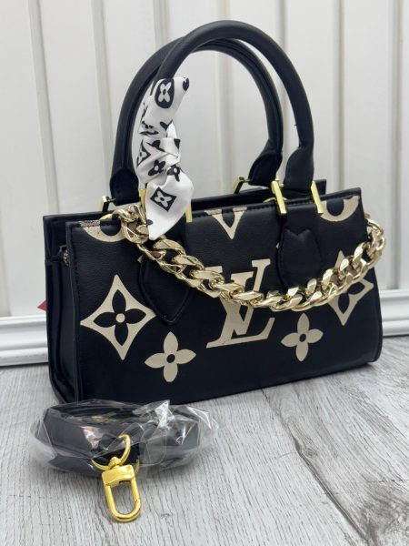 کیف پاکتی LV مشکی