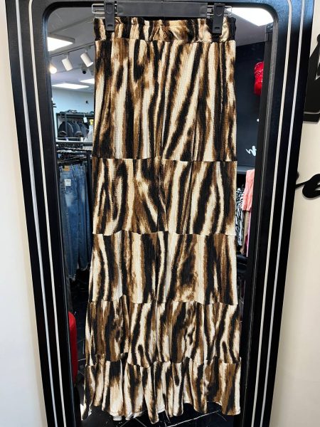 شلوار پلیسه دم پا کرم