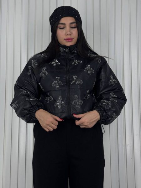 کاپشن نگین پاپیون مشکی