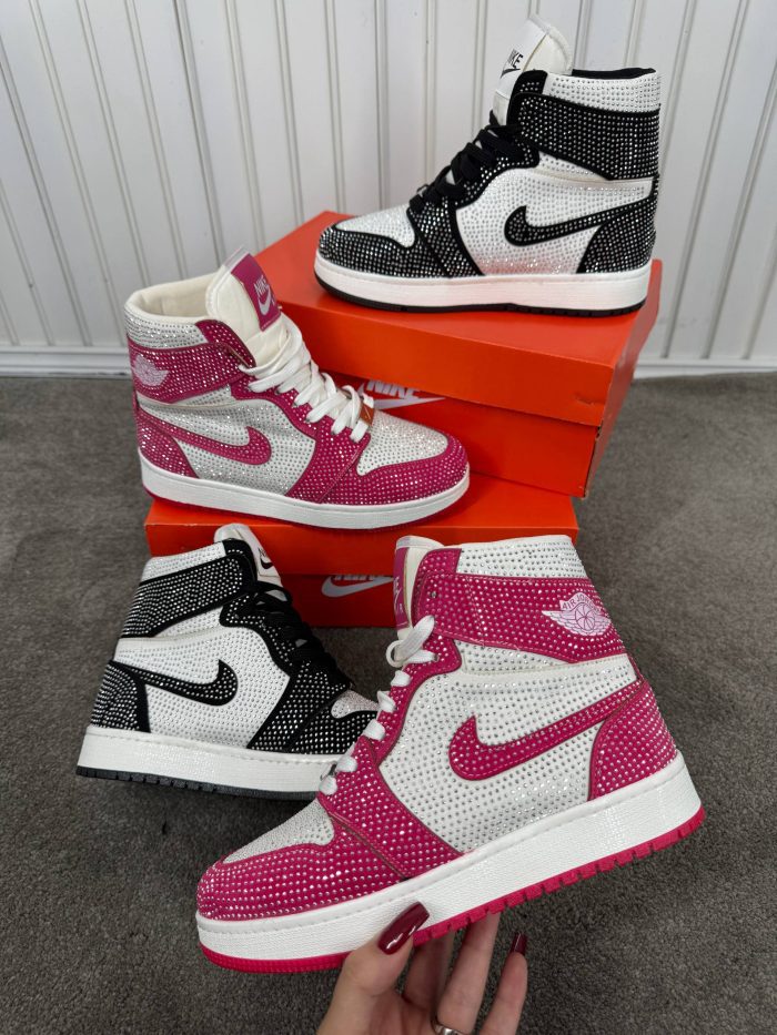 کتونی ساقدار نگینی NIKE کد 002011708 - Image 2