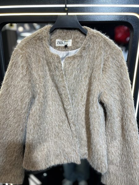 کت کوتاه دخترانه کرم تیره