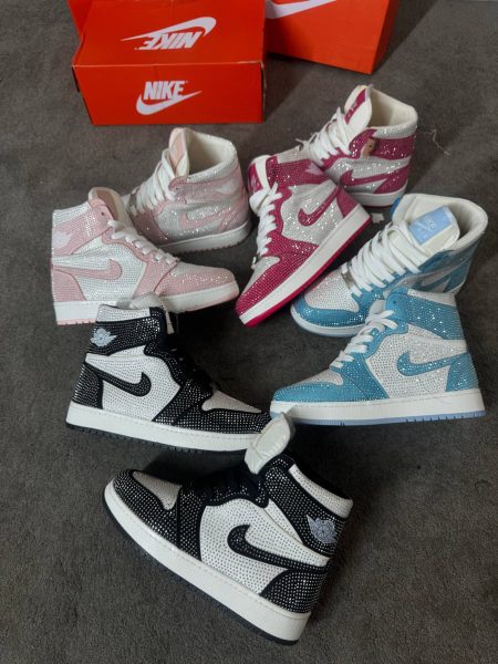 کتونی ساقدار نگینی NIKE