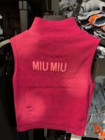 تاپ یقه اسکی MIU MIU سرخابی