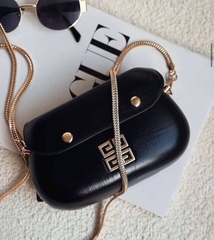 مینی کیف پاسپورتی پرس Givenchy