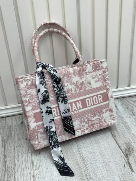 کیف جعبه ای جنگلی Dior کوچک صورتی سفید