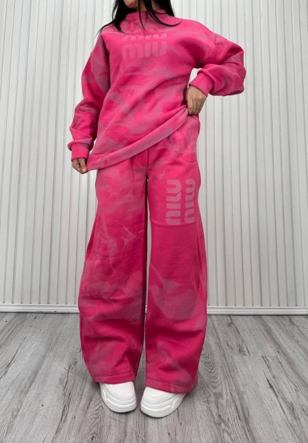 ست رنگ صورتی چرک