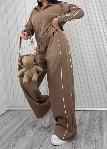 ست زنانه کرم