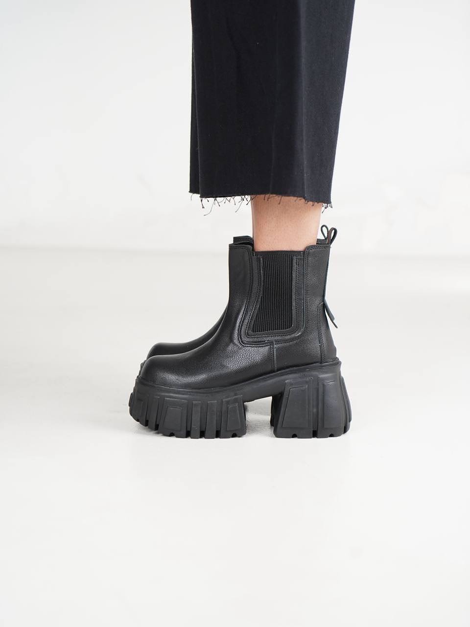 نیم بوت چرم دخترانه نیم بوت چرم دخترانه